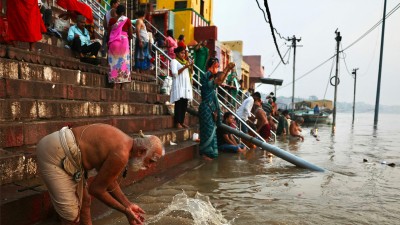  भारतको पवित्र सहर जहाँ हजारौँ मानिसहरु मृत्युवरण गर्न जान्छन् 